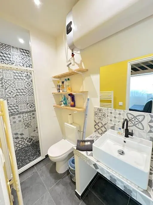 Apartamento Cosy Studio Avec Mezzanine Proche Ville Nice